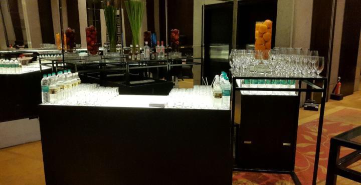 Hotel Hyatt Regency Mumbai International Airport Exterior foto A bar at a hotel